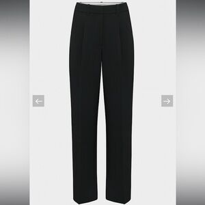 Aritzia Effortless Pant in Black (Curve Fit)